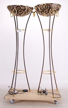 GOLVARMATURER, ett par, metall. Design Francis Vella Bonavita, 1990-tal.