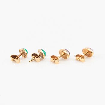 Two pairs of 18K gold earrings set with cabochon-cut stones.