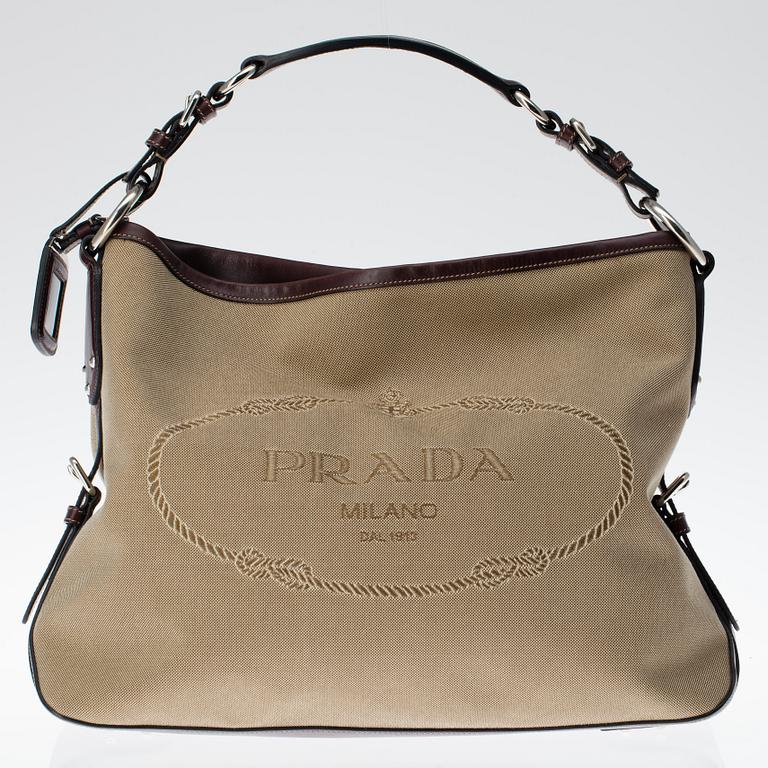 VÄSKA, Prada.