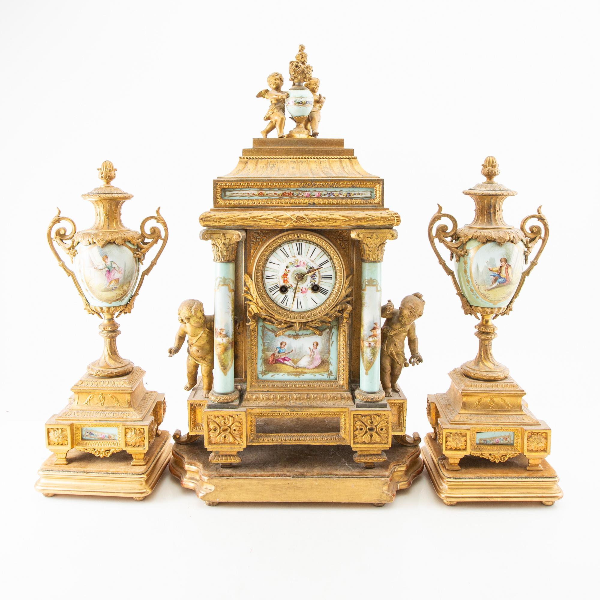 Bordsgarnityr 3 dlr Louis XVI-stil 1900-talets början.