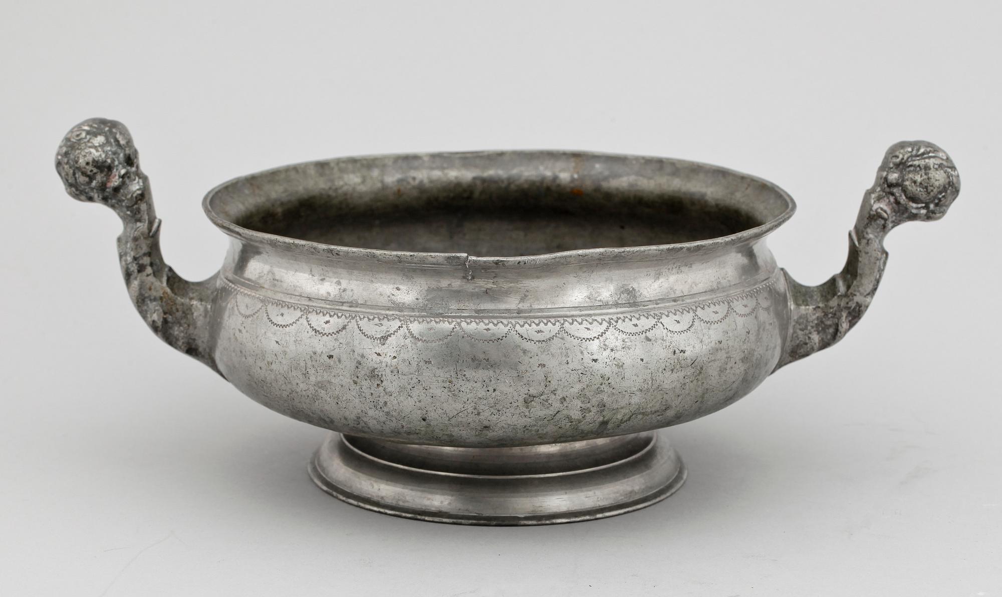 KALLSKÅL, tenn, 1700/1800-tal.