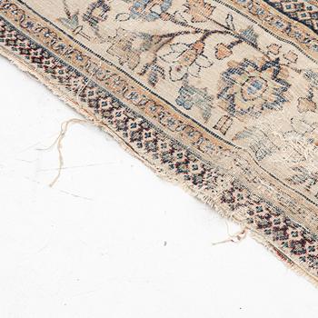 An antique Doroshk carpet, East Persian, c. 406 x 295 cm.