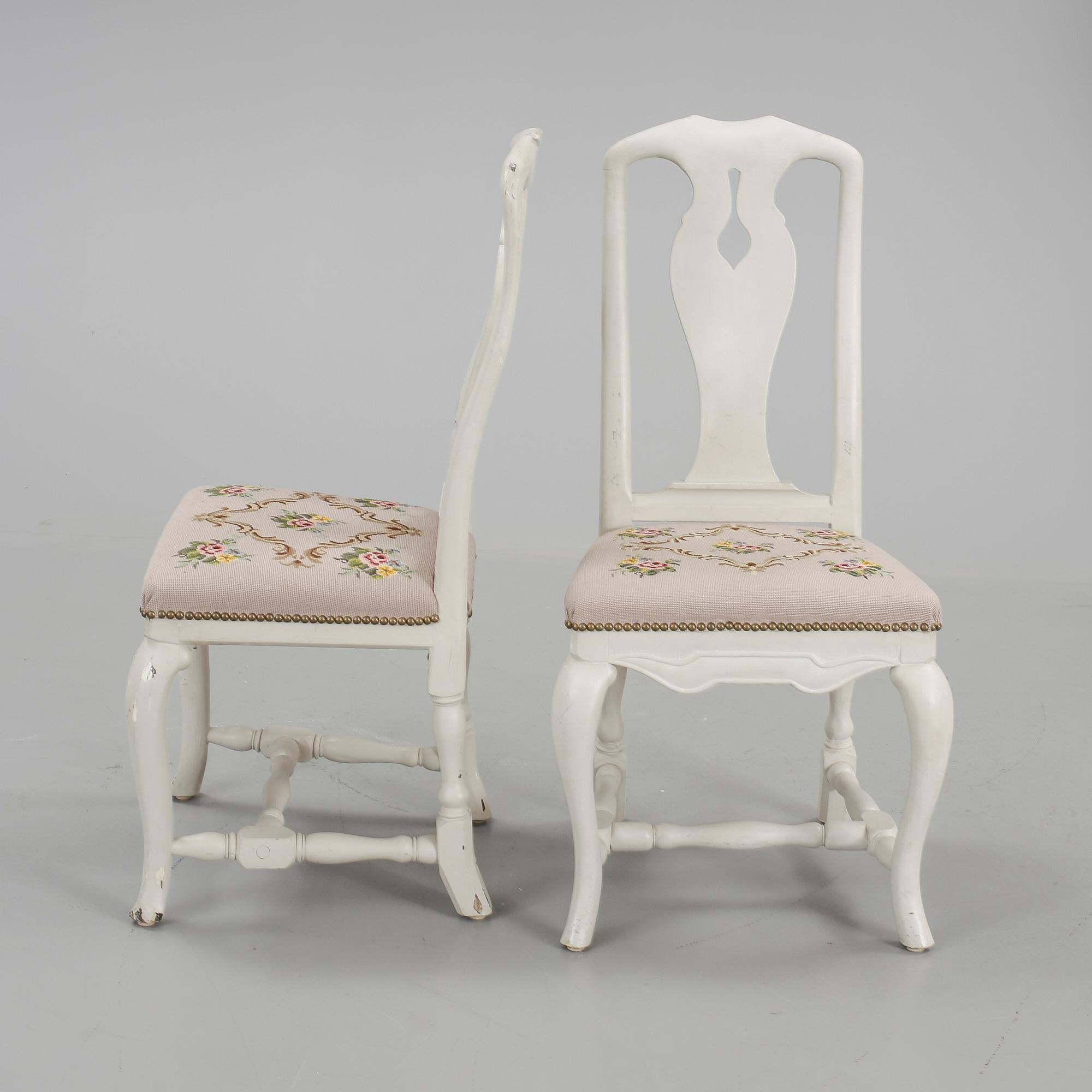 STOLAR, 4 st, senbarockstil samt en st senbarock. 1900-tal respektive 1700-tal-.