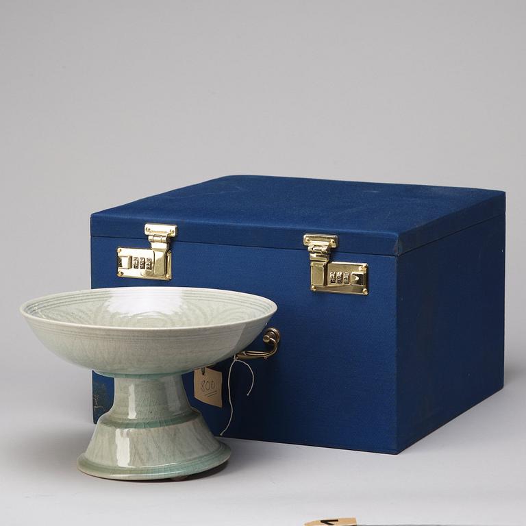 TAZZA, porslin. Sawankhalok, 1400/1500-tal.