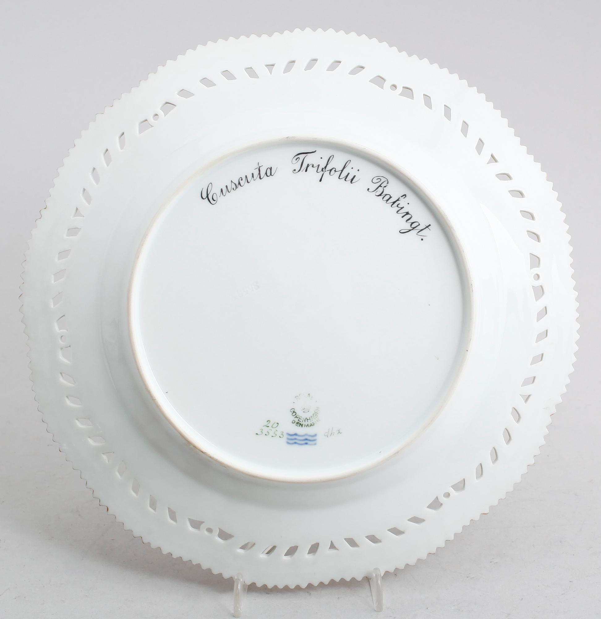 TALLRIK, porslin, Flora Danica, Royal Copenhagen.