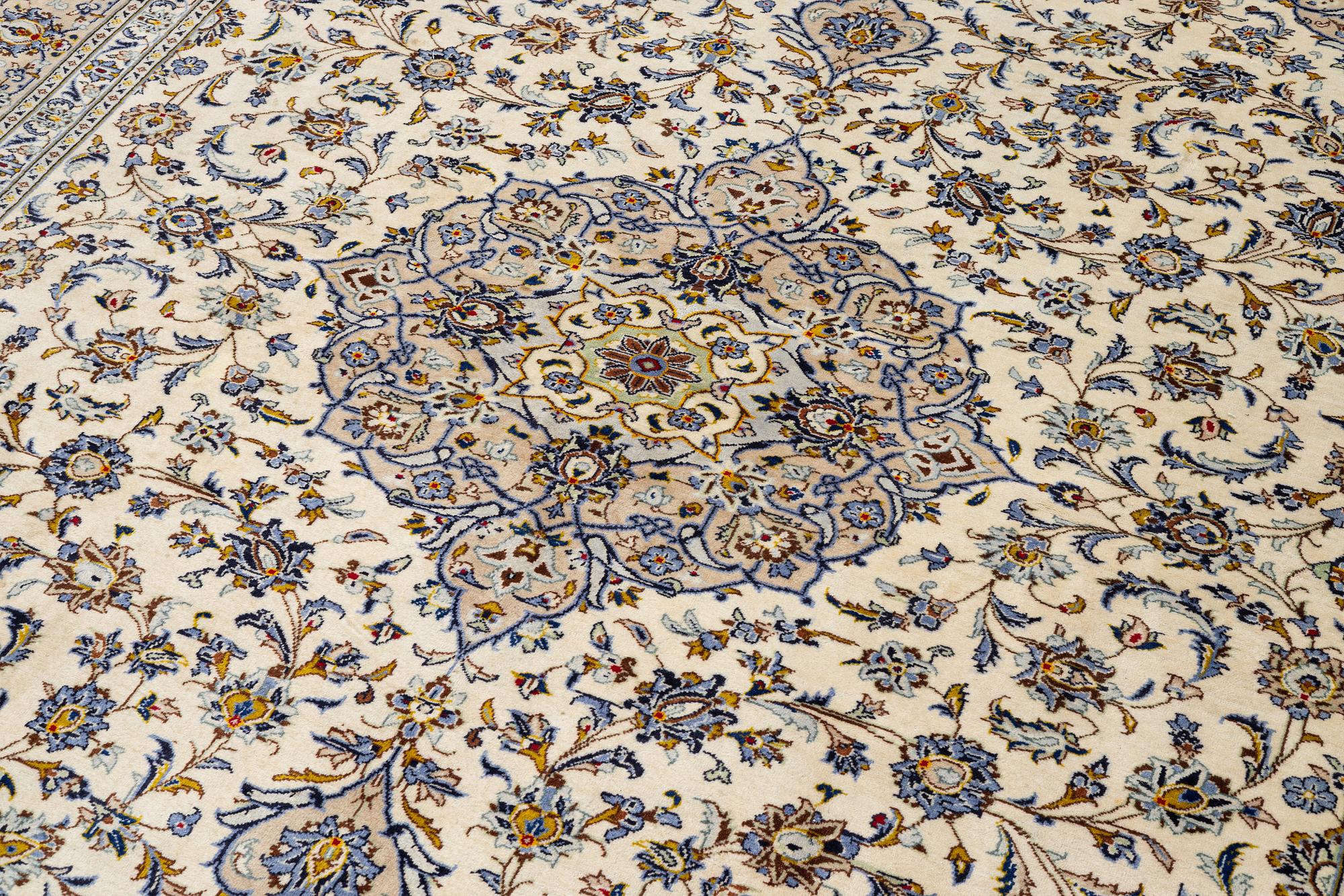 Matta, Keshan, 400 x 300 cm.