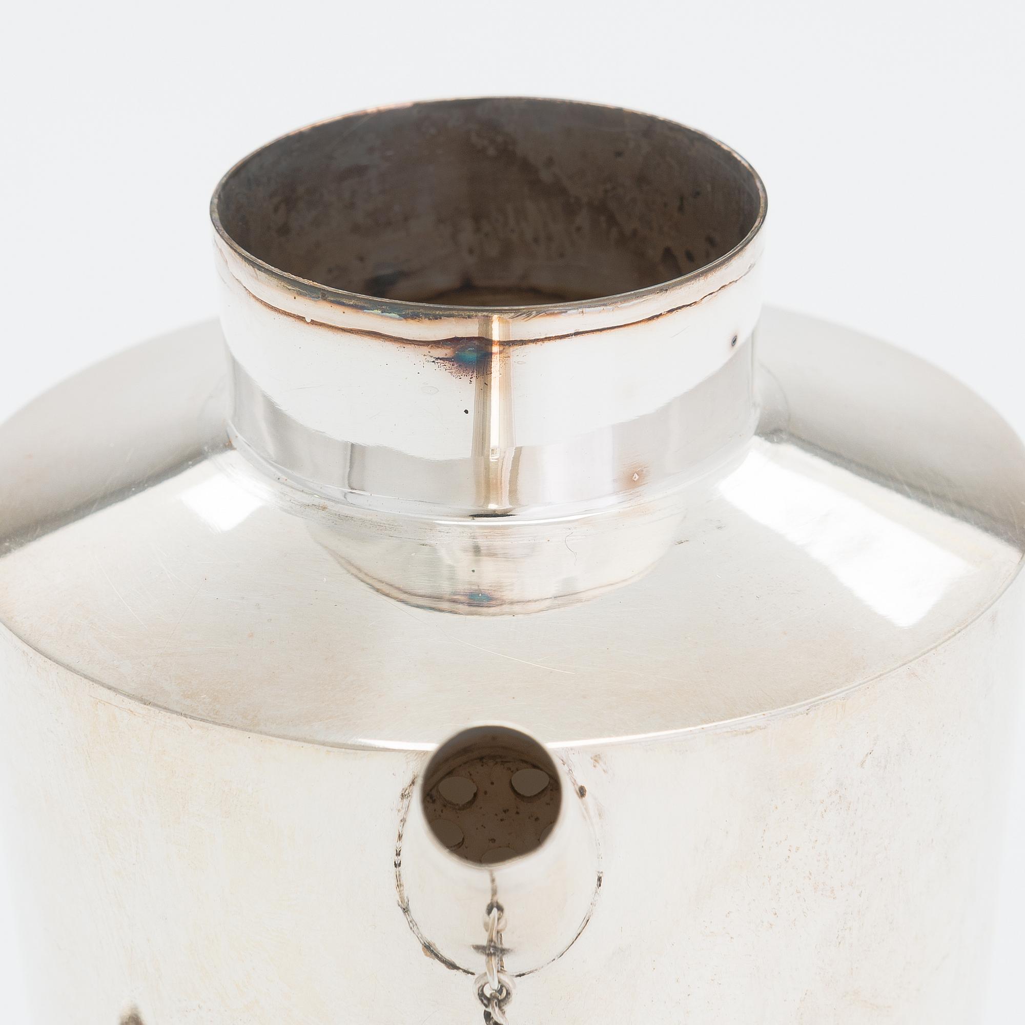 A silver cocktail shaker, Hopeatehdas,, Helsinki 1950.