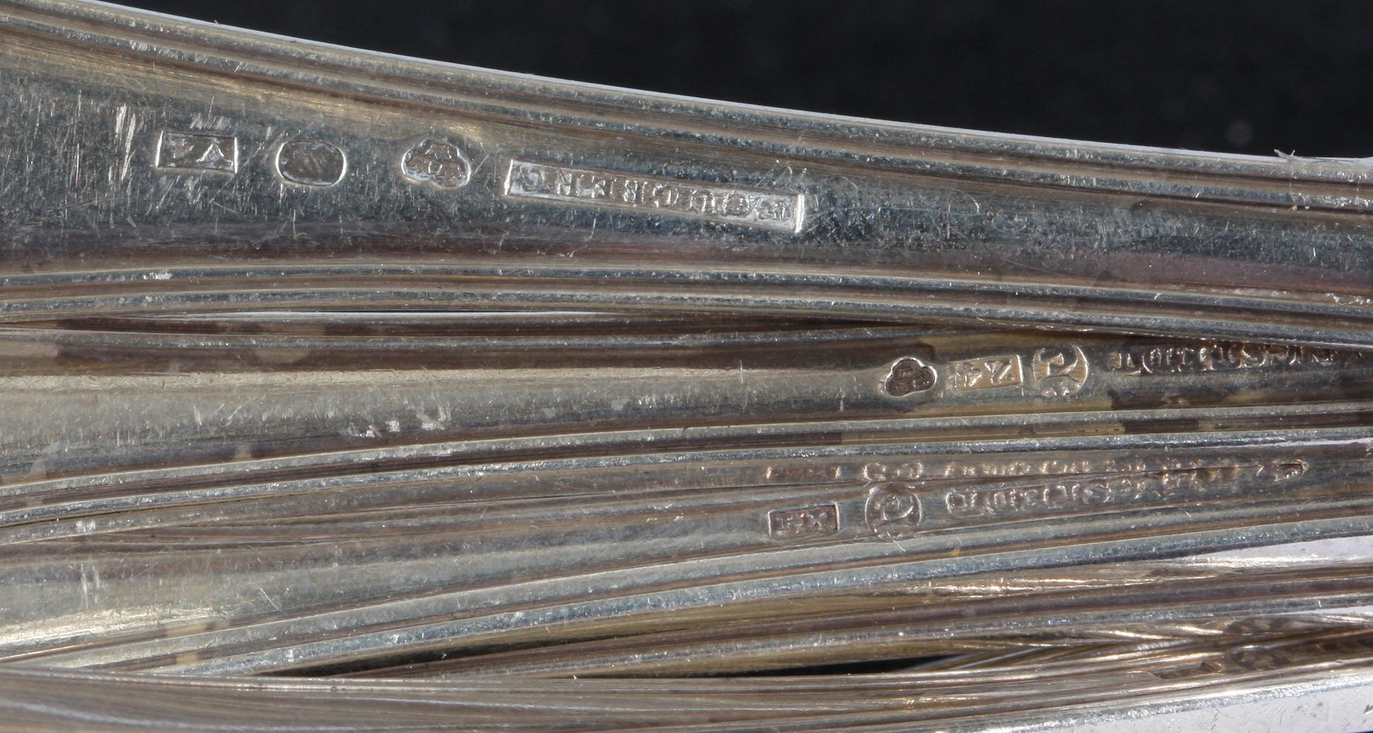 MATSKEDAR, 8 st, silver, flertalet av Carl Tengstedt, Göteborg 1800-talets första hälft.