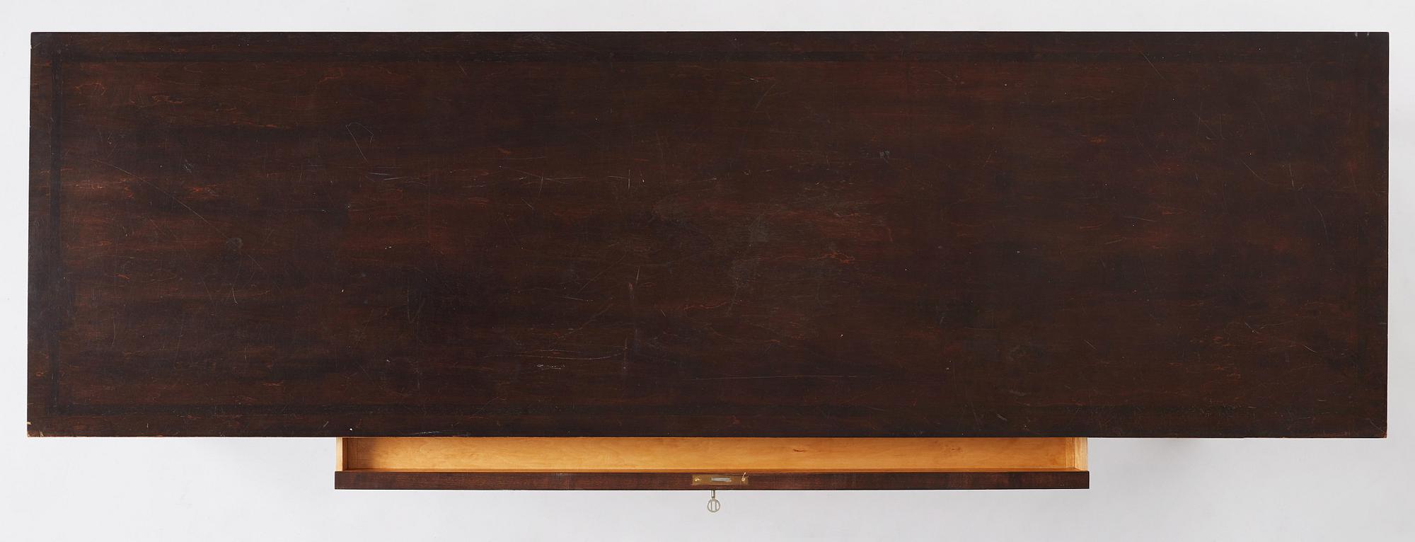 Carl Malmsten, tillskrivet, skrivbord, Svenska Möbelfabrikerna Bodafors, ca 1925, Swedish Grace, arkitekt Ivar Tengboms eget exemplar.