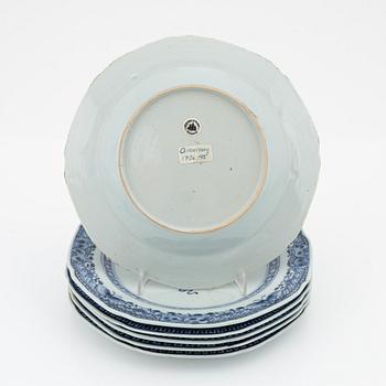 A set of six blue and white dishes, Qing dynasty, late 18th Century.