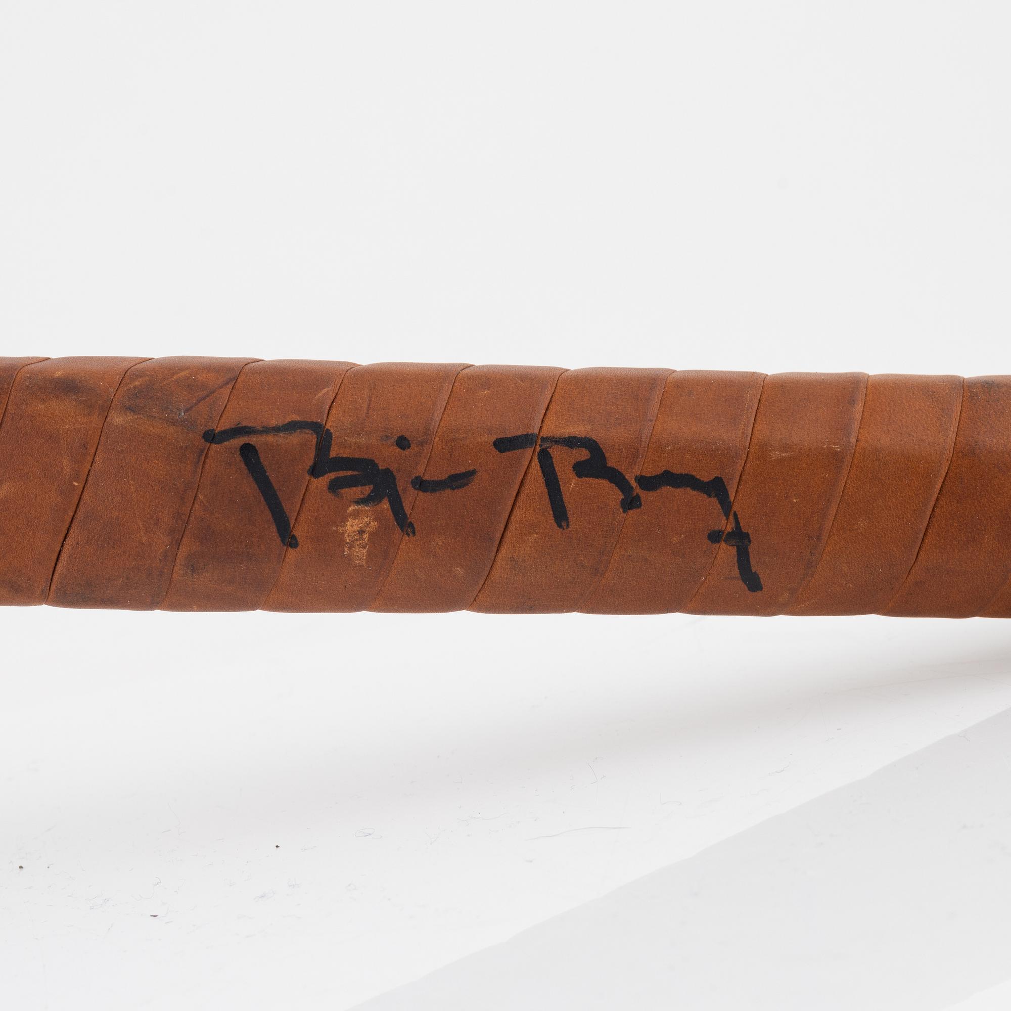 Tennisracket, Signerad Björn Borg. Donnay. Speciellt framtaget mid 25 racket i trä.