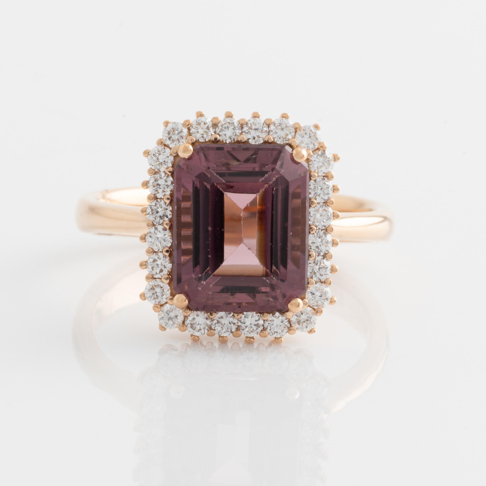 Ring, cocktail ring with tourmaline and brilliant-cut diamonds.