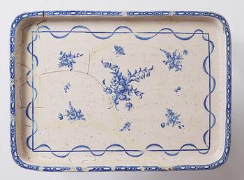A blue and white faience tea table, second part of the 18th century.