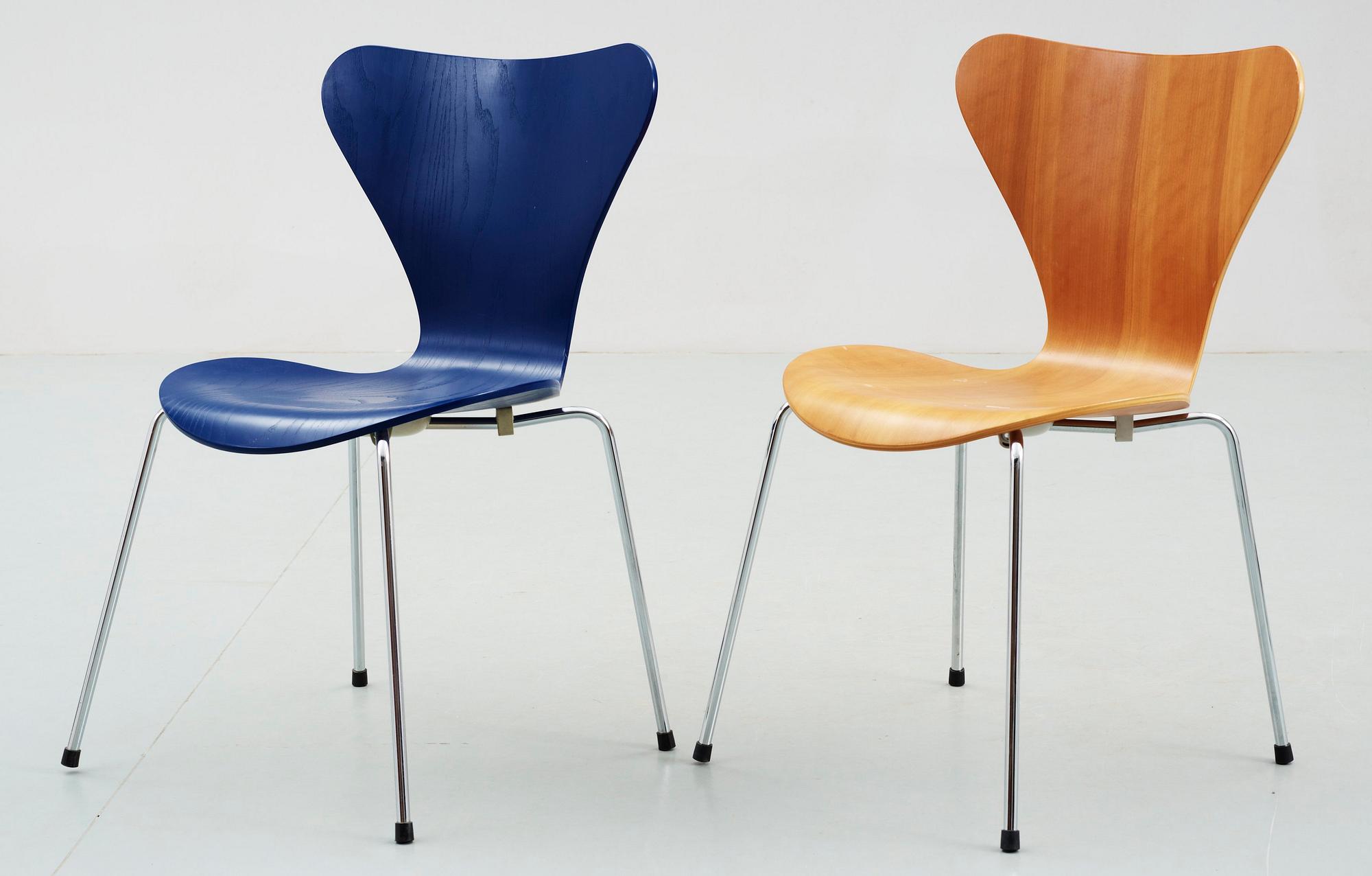 STOLAR, 2 st, "Sjuan", Arne Jacobsen, Fritz Hansen, 1998 resp 1999.