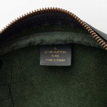 Louis Vuitton, weekend bag, "Taïga Kendall PM".