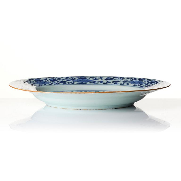 A blue and white 'lotus' dish, Qing dynasty, Kangxi (1662-1722).