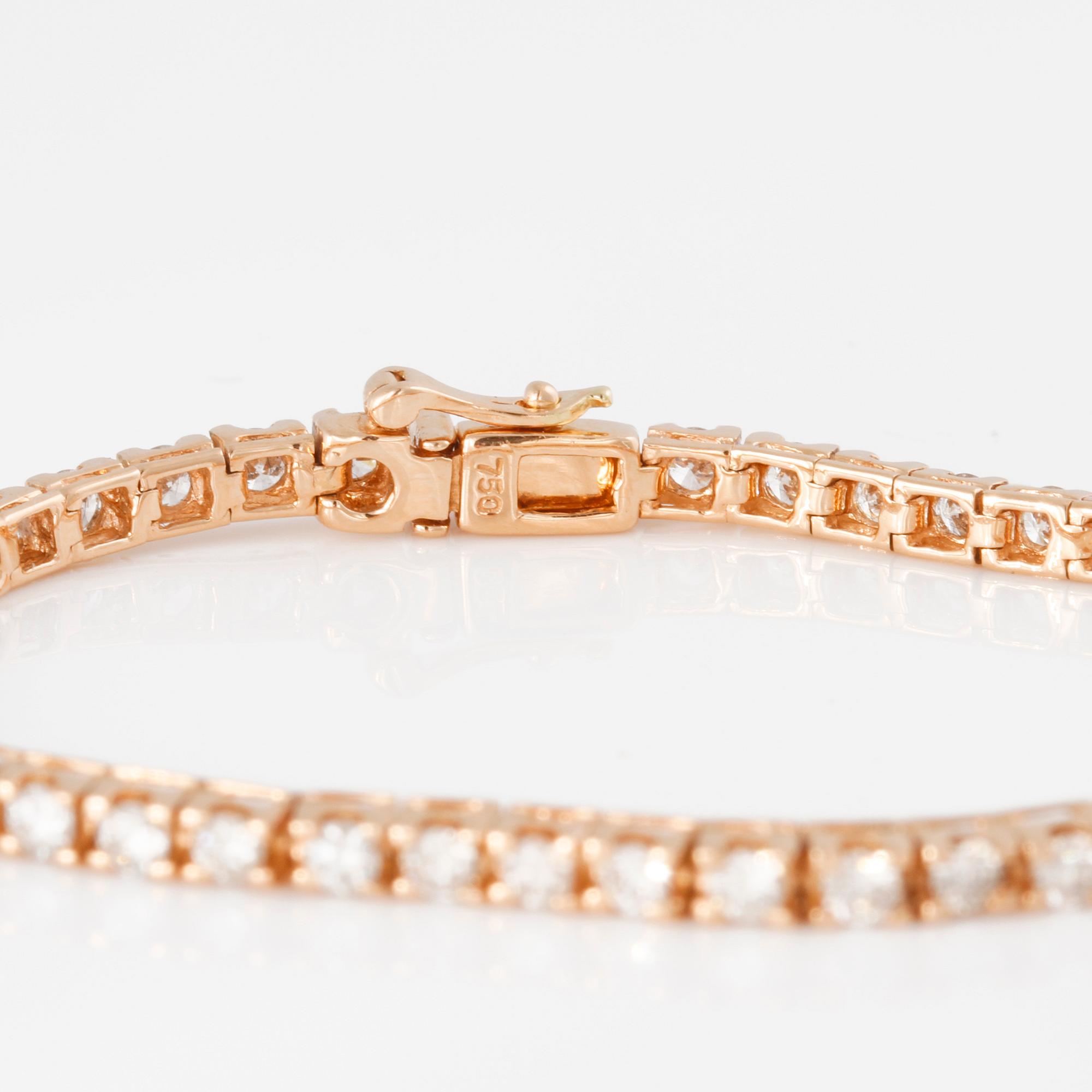 ARMBAND, sk tennisarmband, med briljantslipade diamanter, ca 2.10 ct.