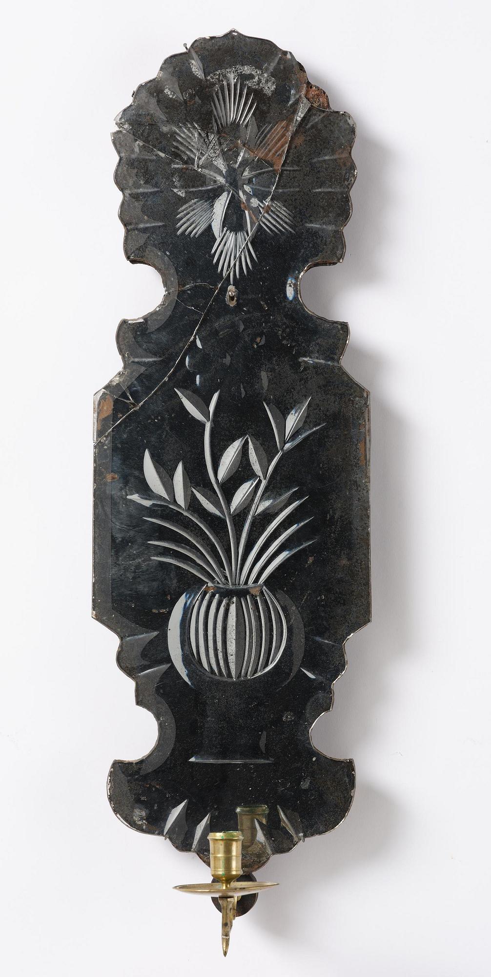 Spegellampetter, ett par, för ett ljus, omkring år 1900, Senbarockstil med delvis äldre delar.