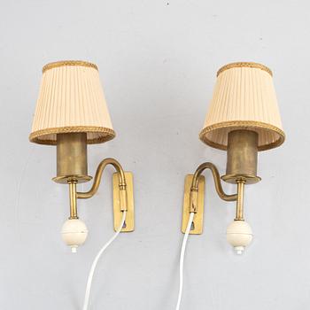 Bertil Brisborg, a pair of wall lamps model "32166", Nordiska Kompaniet, 1940s-50s.