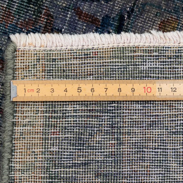 Carpet, Keshan pattern, approx. 390 x 290 cm.