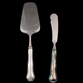 SERVERINGSBESTICK, 8 delar, silver, "Chippendale", bär diverse finska tillverkarstämplar, 1991-2013.