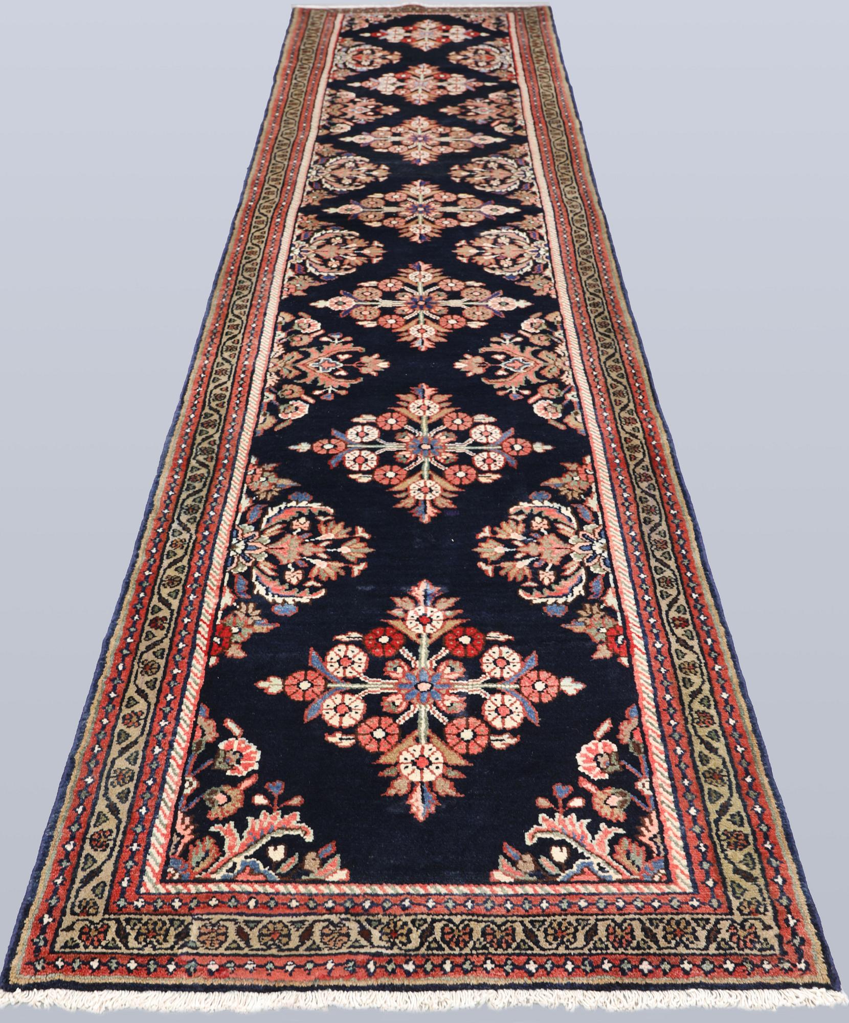 Gallerimatta, Hamadan, ca 513 x 95 cm.