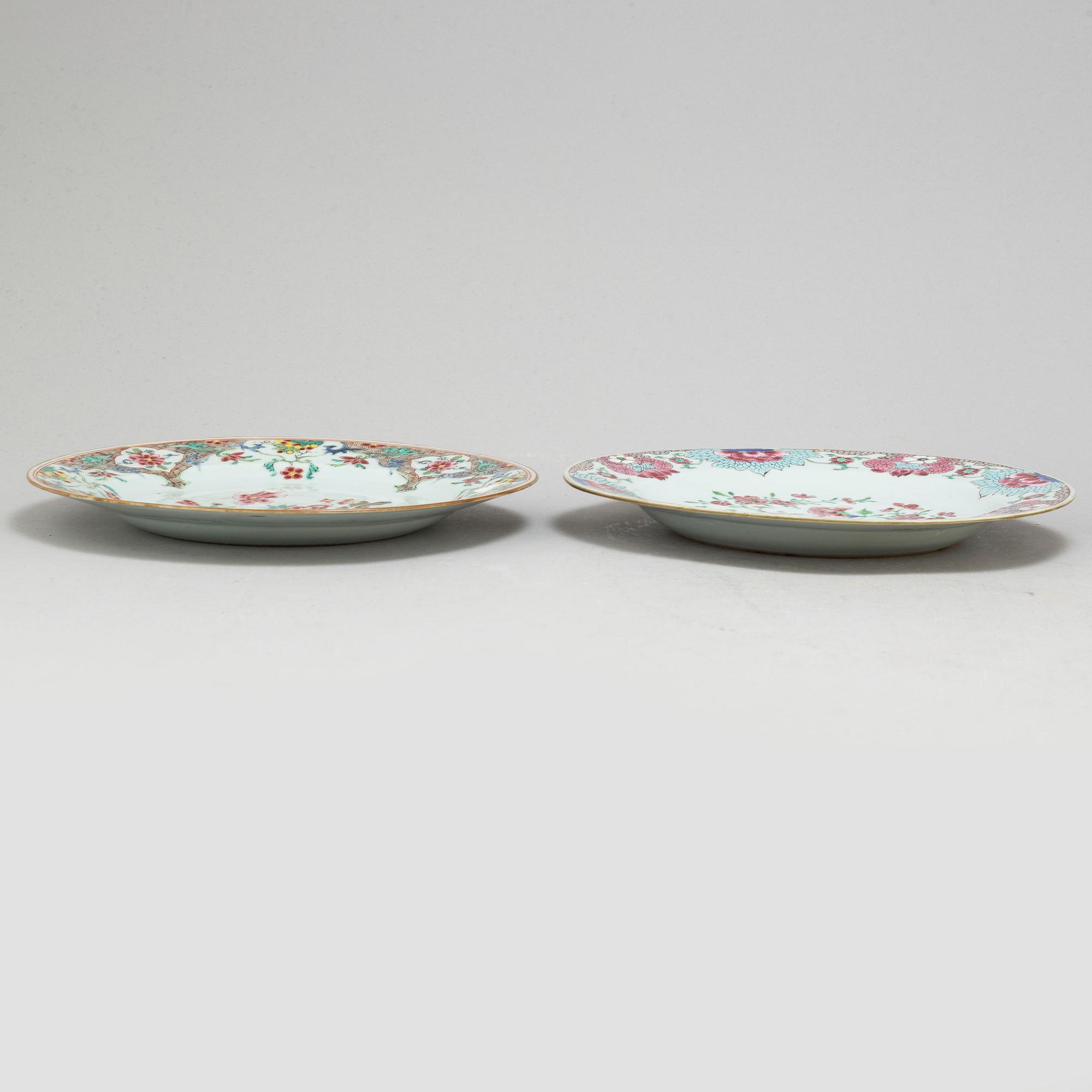 Six (2+2+1+1) famille rose plates, Qing dynasty, 18th century.