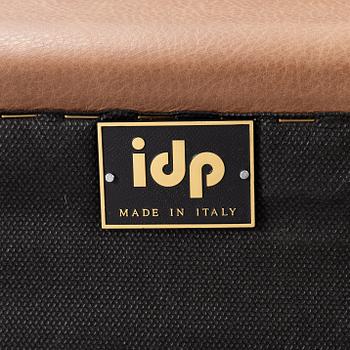Armchairs, a pair, Howard model, IPD, Italy.