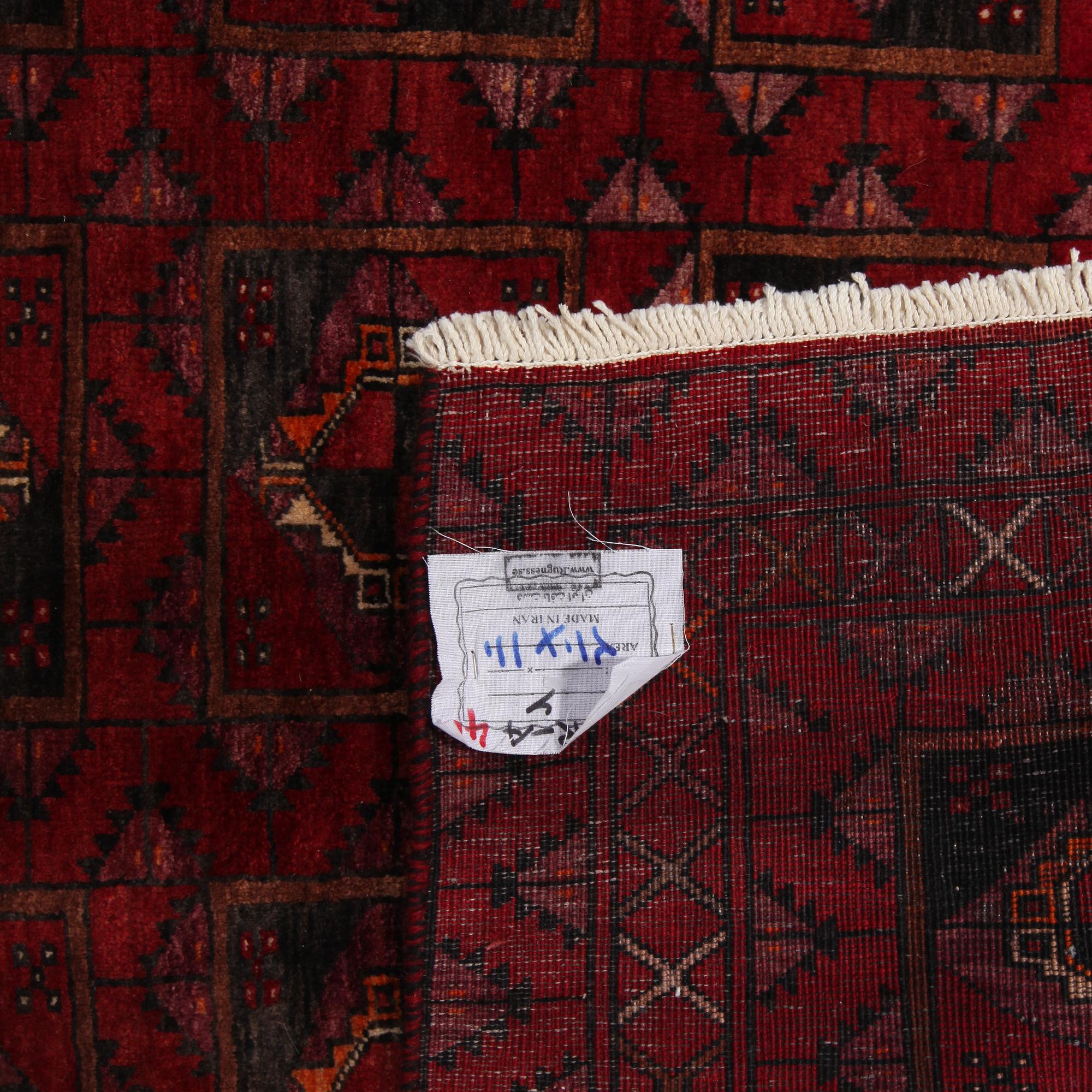 MATTA, Persisk, modern tillverkning, 210 x 112 cm.