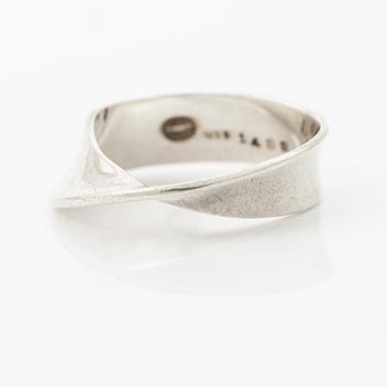 Vivianna Torun Bülow-Hübe, ring, sterling silver, for Georg Jensen, Denmark.