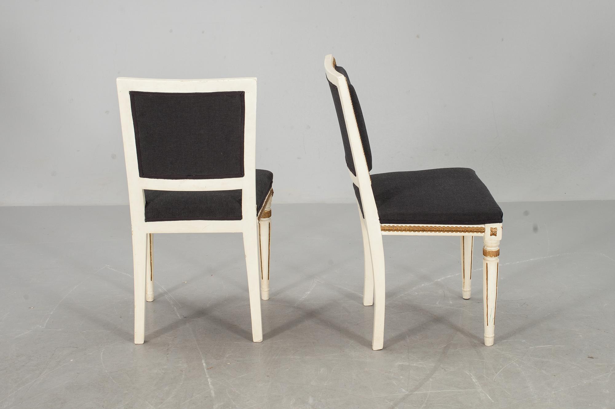 STOLAR, ett par, gustaviansk stil. Omkring 1900.