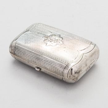 A Russian, parcel-gilt silver cigarette case, maker's mark of Karl Verlin, Saint Petersburg 1871-1878.