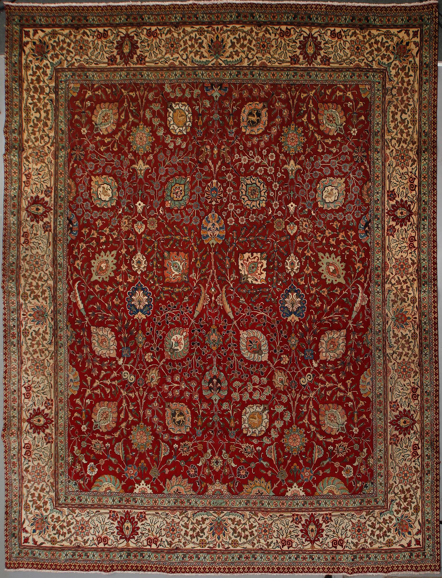 MATTA, Täbris, semiantik, ca 445 x 395 cm, bär inskription.