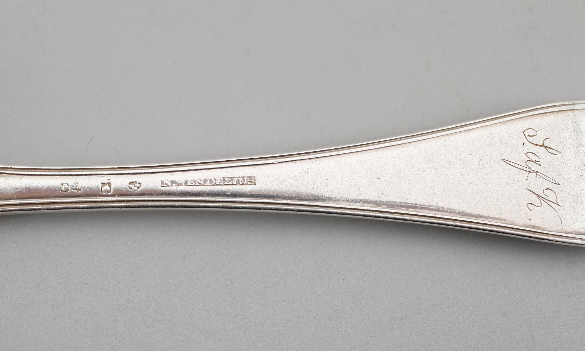 MATGAFFLAR, 5 st, silver, Nils Wendelius, Uppsala 1834. Vikt ca 352 gram.