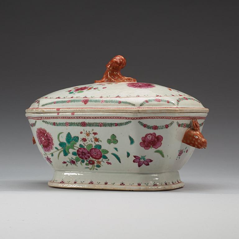 A famille rose tureen with cover and stand. Qing dynasty, Qianlong (1736-95).