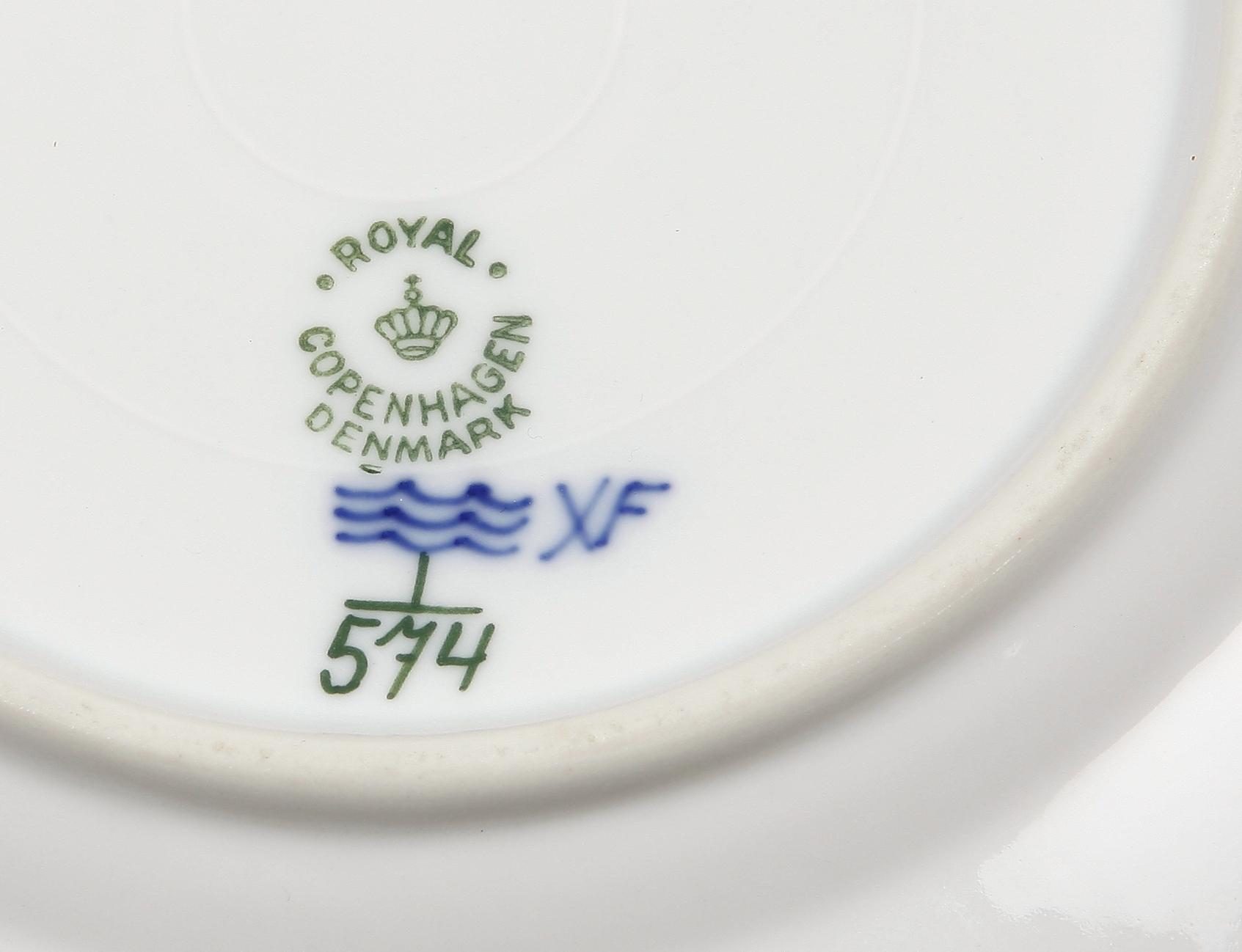 KAFFESERVIS, 27 delar, porslin, "Musselmalet", Royal Copenhagen.