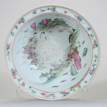 HANDFAT, porslin. Sen Qingdynasti, 1800-tal.