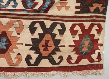 SEMI-ANTIQUE ANATOLIAN KILIM, probably Karaman. 330,5 x 168 cm.