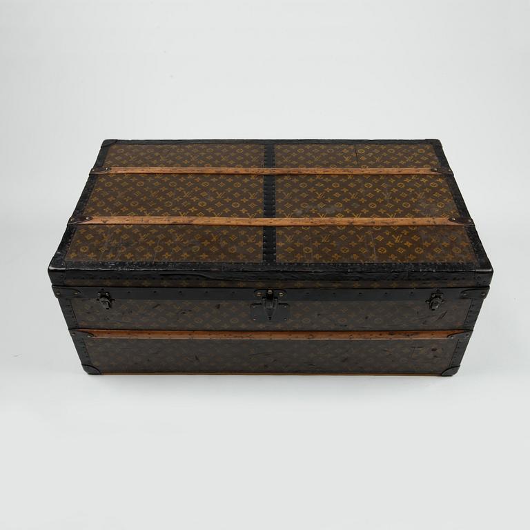 LOUIS VUITTON, koffert, sekelskiftet 1800/1900.