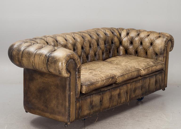 SOFFA, Chesterfield, 1900-talets andra hälft.