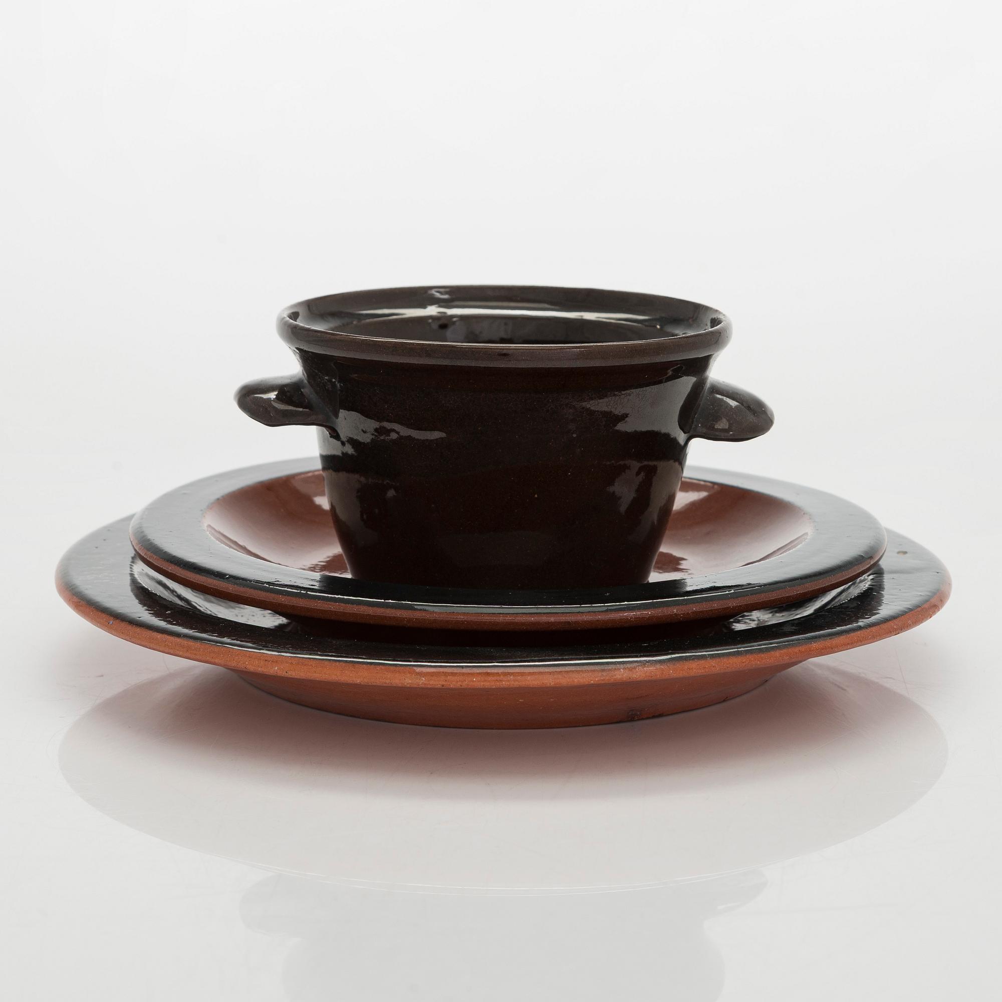 Marita Lybeck, plates, 2 pcs "Koto" and a bowl, red clay, signed ML KERA.