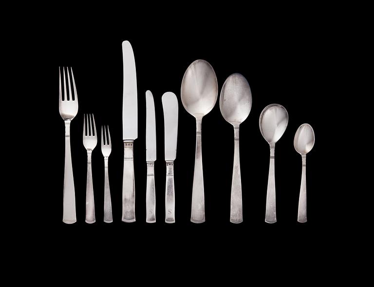 Silverware, 148 pieces. Guldsmeds Aktiebolaget, Stockholm 1945. Model Rosenholm.