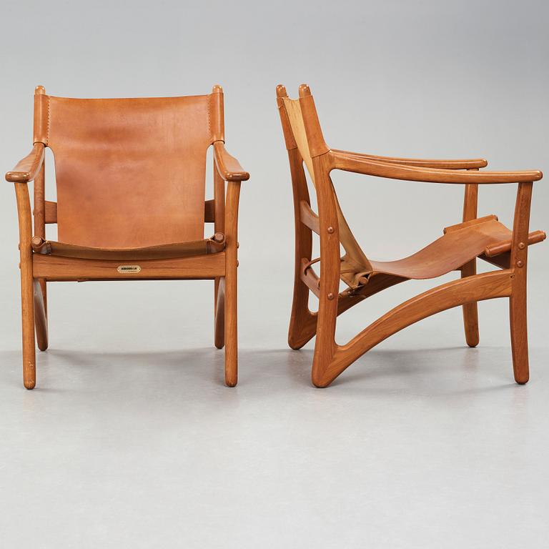 Arne Vodder, attributed to, a pair of easy chairs for Kircodan Denmark.