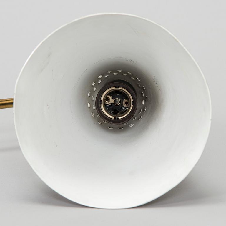 Tapio Wirkkala, A mid-20th-century 'K 10-11' floor light for Idman.