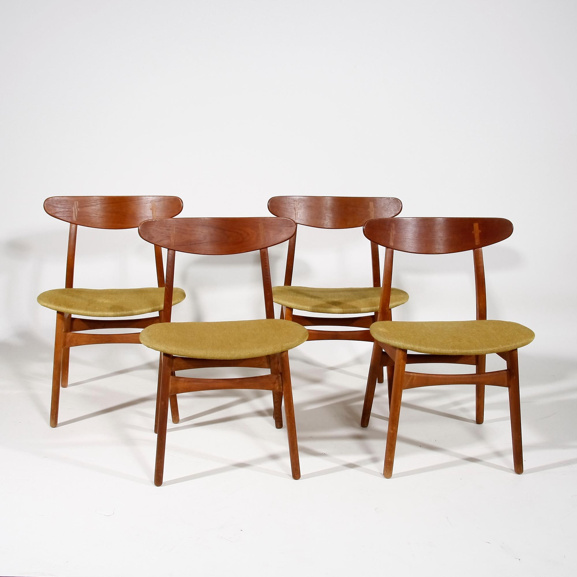 STOLAR, 4 st. "CH 30" Design Hans Wegner för Carl Hansen & sön, Odense, Danmark.