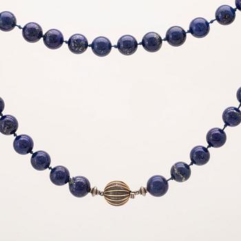Collier lapis lazuli lås av delvis förgyllt silver.