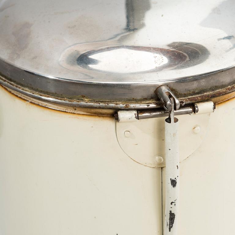 ROSKA-ASTIA, 1900-luvun puoliväli.