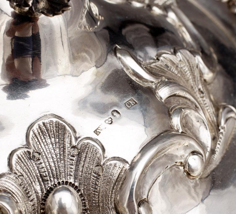 SKÅL PÅ FOT, silver, nyrokoko, Carl Nyström, Stockholm, 1855. Tot vikt ca 856 g.