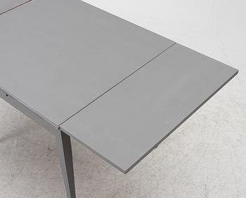 Dining table, 20th century.