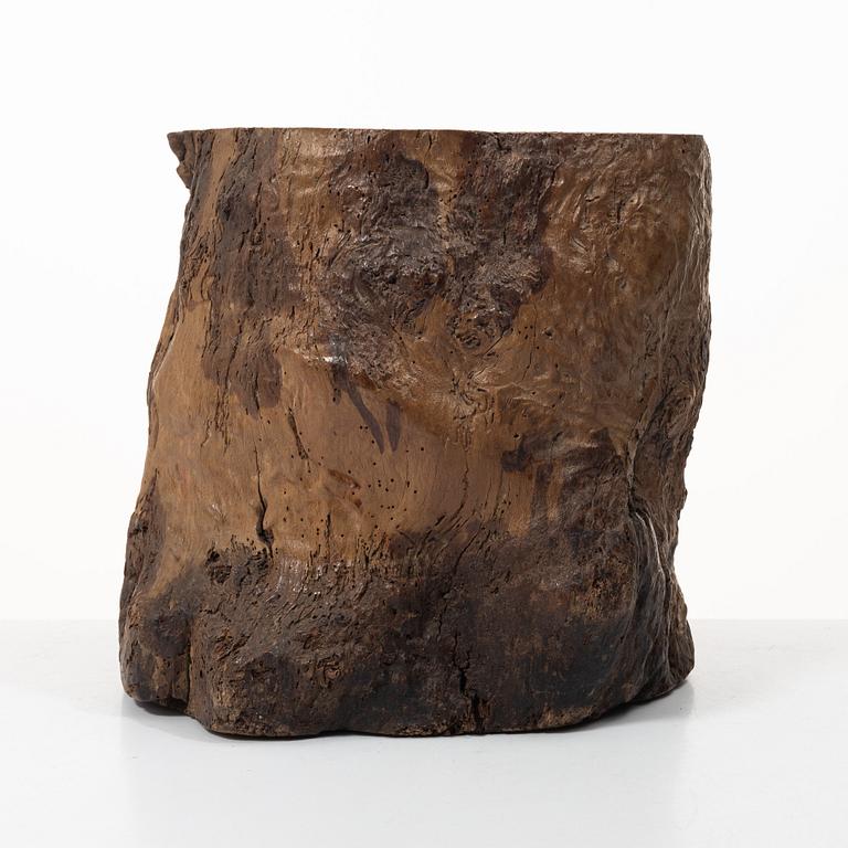 A Chinese brush pot, 20th century.